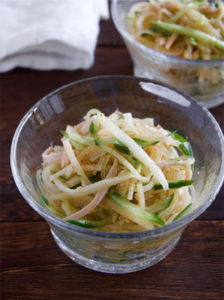 きゅうりと春雨のごまだれ中華サラダ