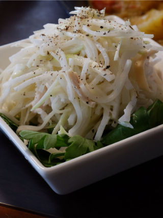 大根と鶏ささみのサラダ