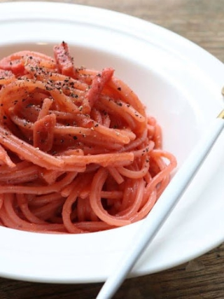 ビーツのピンクパスタ