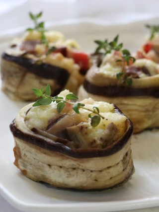 ミートボールとマッシュポテトのなすロール